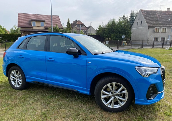 Audi Q3 cena 118900 przebieg: 39700, rok produkcji 2019 z Bielawa małe 137